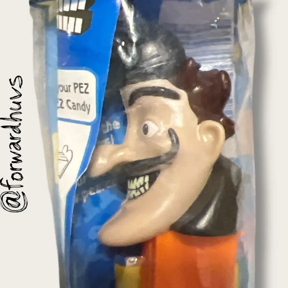 Dick Dastardly PEZ Dispenser – Wacky Races – In Package